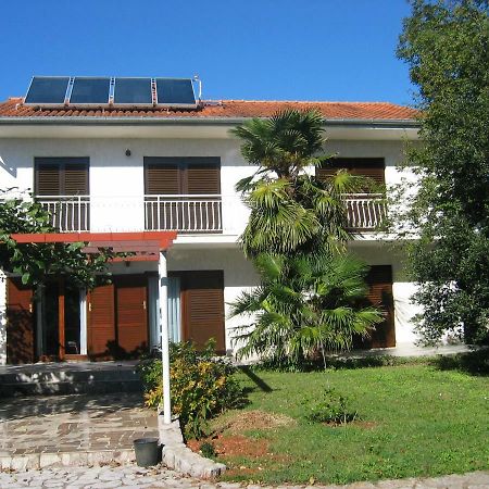 Apartments Cerovic Malinska Exterior foto